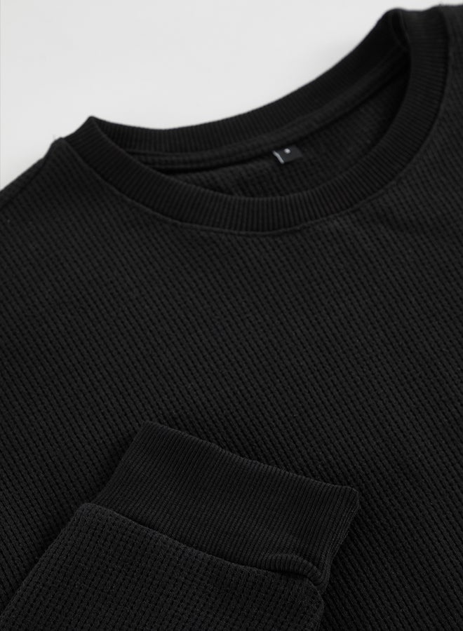 trendyol Black Oversize/Wide Cut Crew Neck Textured Basic Unmarked Sweatshirt - Image 2