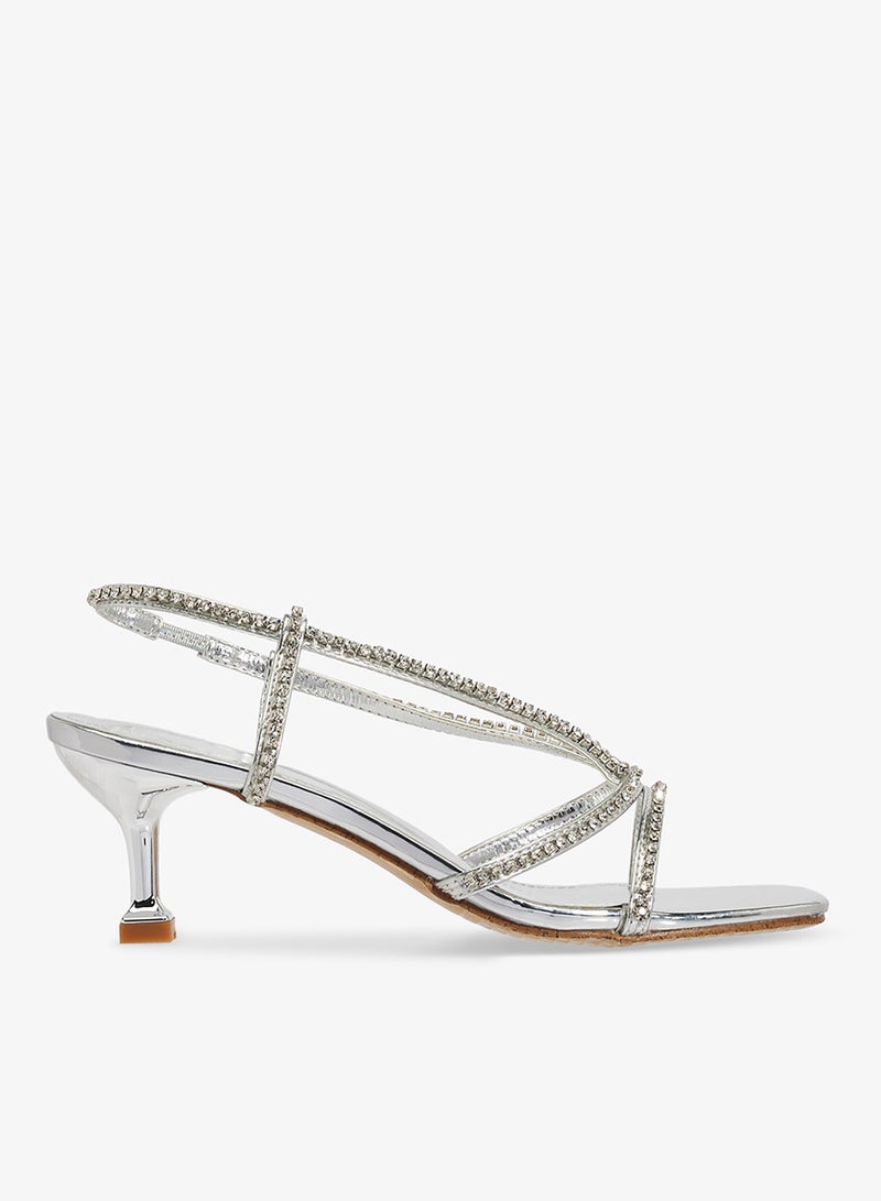 خزانة صنادل بكعب متوسط مزينة بحجر الراين الفضي - Image 1