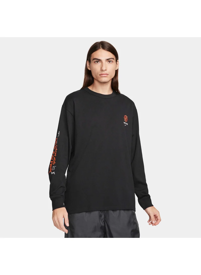 Nike Men's Sportswear Long-Sleeve Max90 T-Shirt