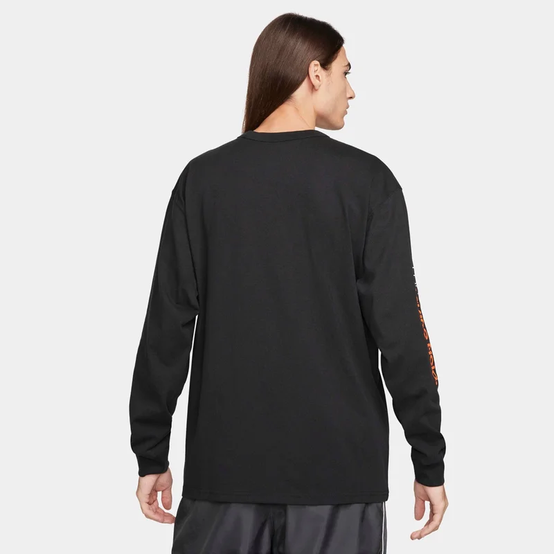Nike Men's Sportswear Long-Sleeve Max90 T-Shirt