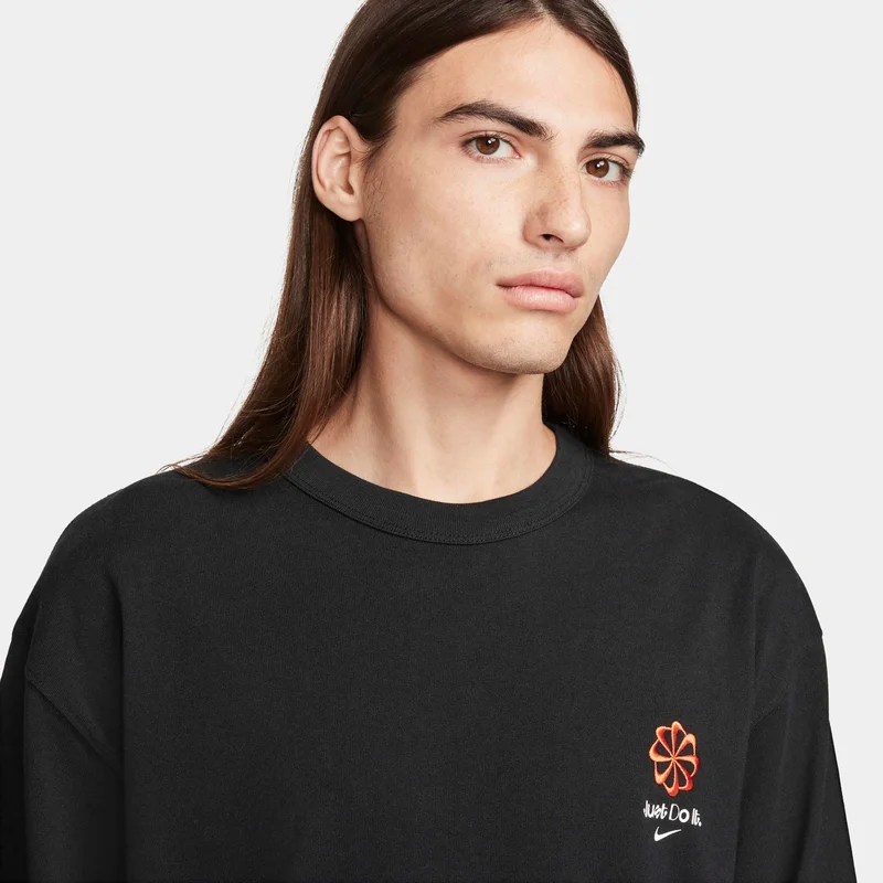 Nike Men's Sportswear Long-Sleeve Max90 T-Shirt