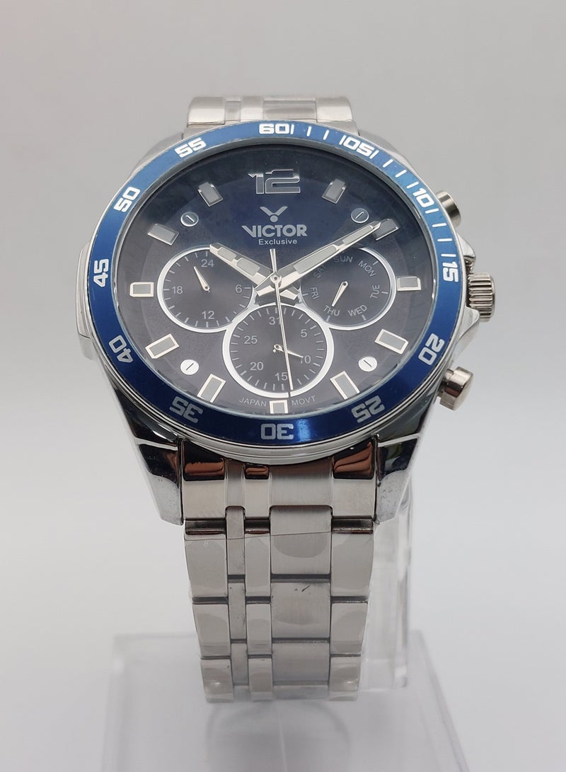 Victor Men Analog Quartz Silver Stainless Steel Band Watch V1535 - 45mm - Image 3