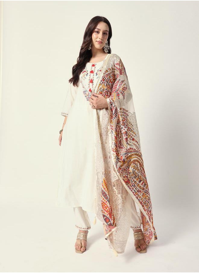 ISHIN Women's Off White Rayon Textured Tunic Full Palazzo Regular Fit Kurta Set  - Image 5