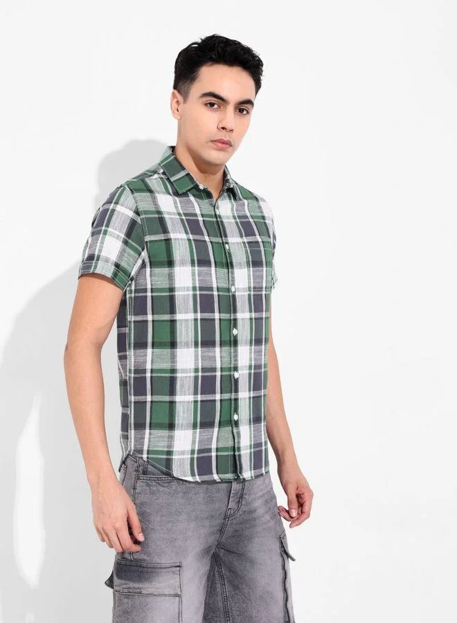 The Indian Garage Co Men Slim Fit Checked Cutaway Collar Half Sleeves Shirt