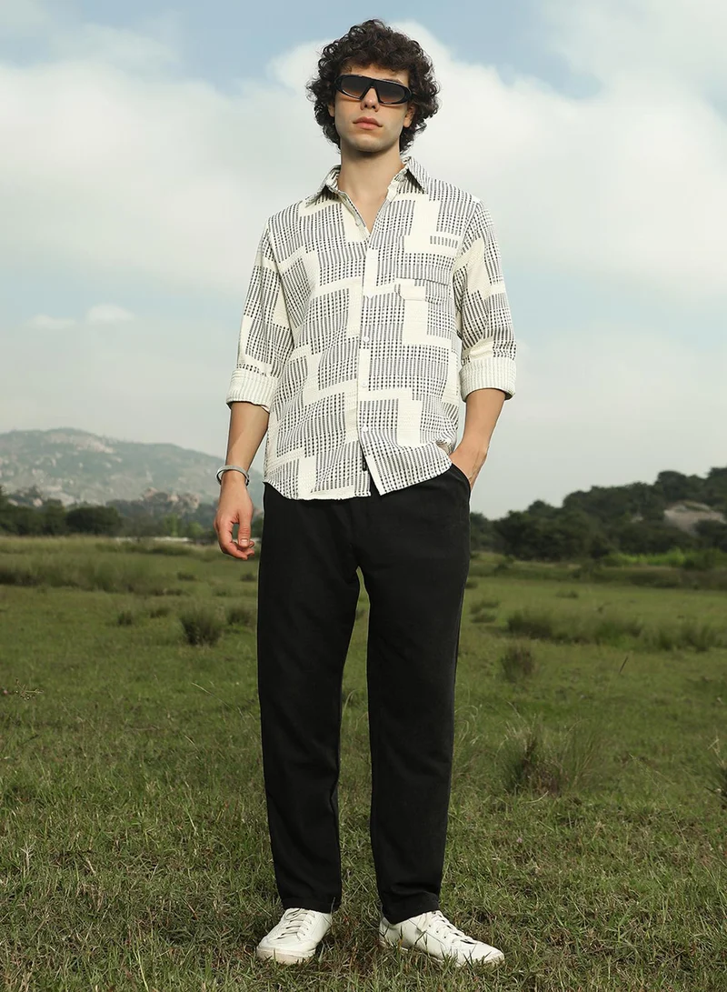Campus Sutra Men's Off-White & Charcoal Black Tier-Imprint Shirt