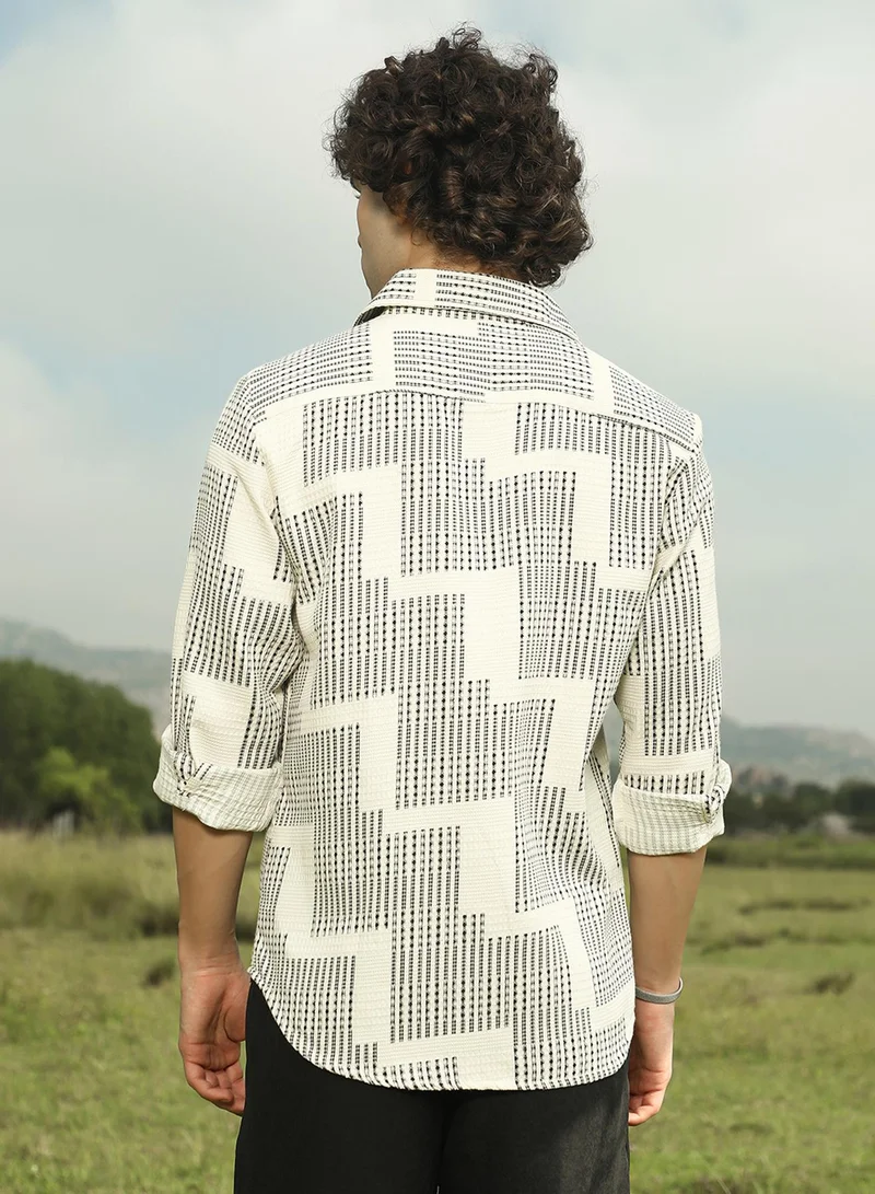 Campus Sutra Men's Off-White & Charcoal Black Tier-Imprint Shirt