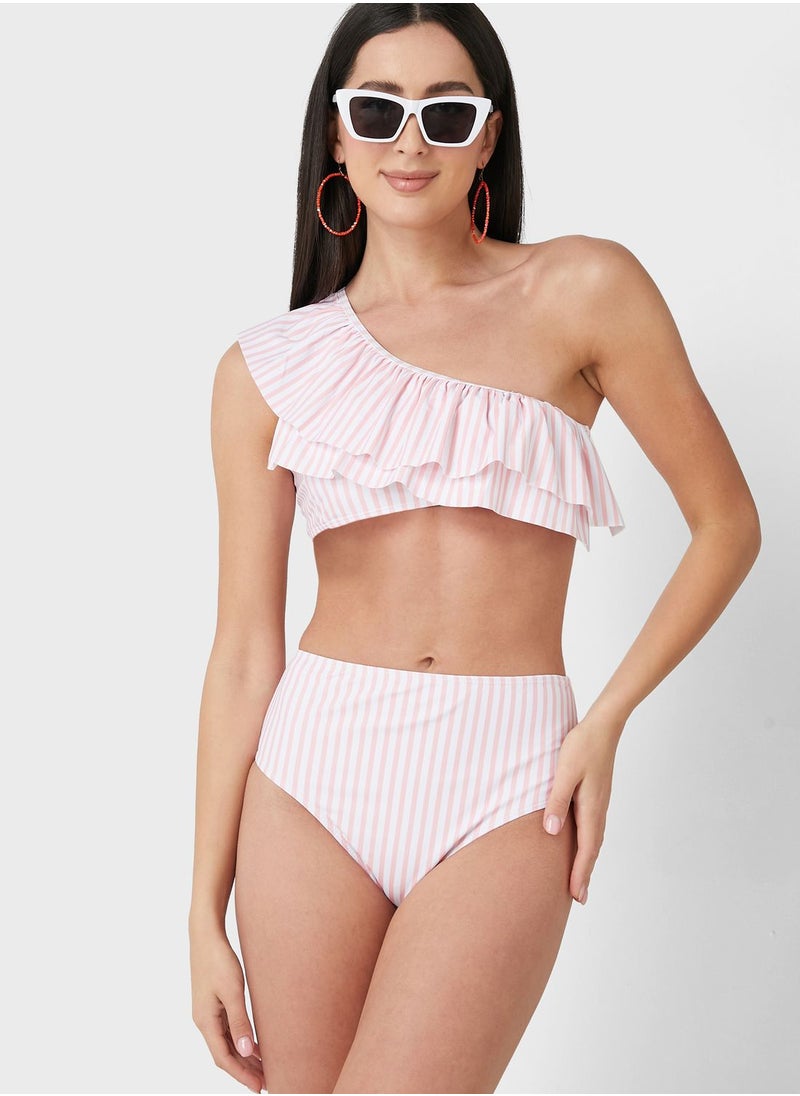Ginger - Ruffle Detail Bikini Set - Image 1