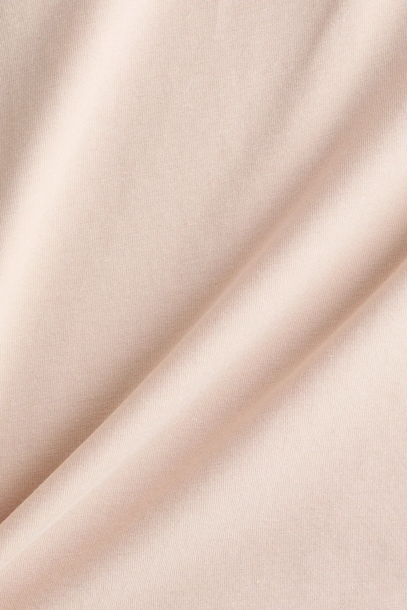 اتش اند ام بلوزة إرضاع بحمالات كتف رفيعة من تشكيلة ماما