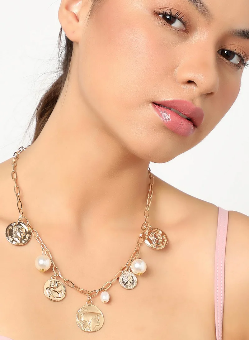 سوهي سوهي عملات ذهبية وقلادة من اللؤلؤ