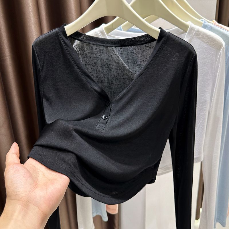 Ice Silk Knitted Sunscreen Blouse Long-sleeved T-shirt Womens Summer Snowflake Cotton Base Shirt Thin Pure V-neck Short Top black - Image 1