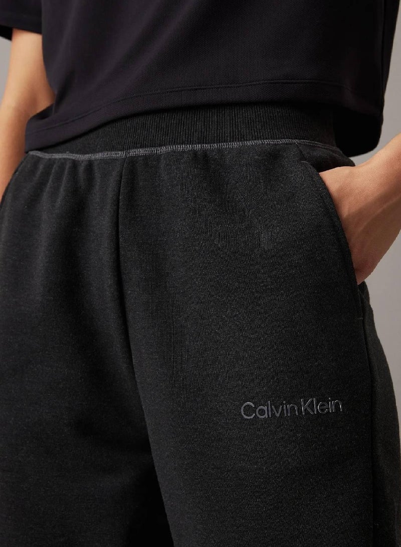 كالفن كلاين بنطال رياضي خفيف للركض من قماش تيري الفرنسي - Image 3