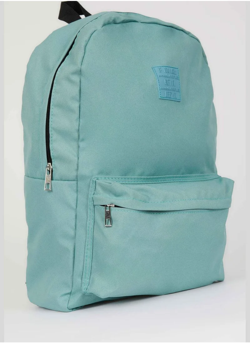 DeFacto Basic Zippered Backpack