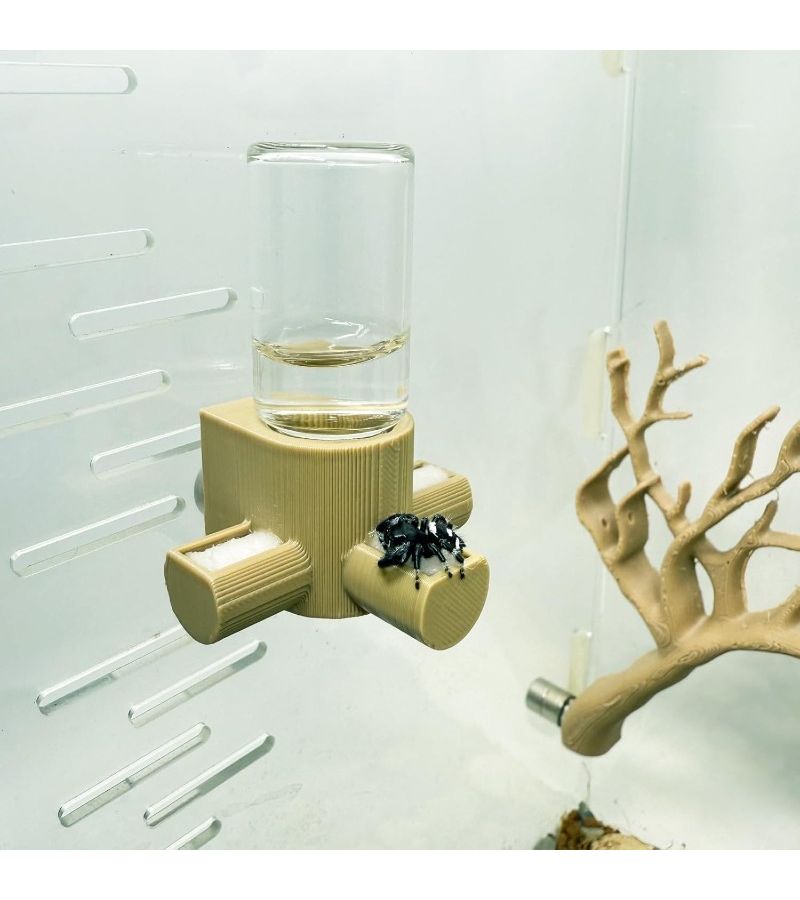 Upgraded Magnetic Hanging Jumping Spider Water Dispenser Wood Color 5ML Insect Feeding Platform Small Animal Enclosure Accessories Automatic Water Feeder For Jumping Spiders - Image 3