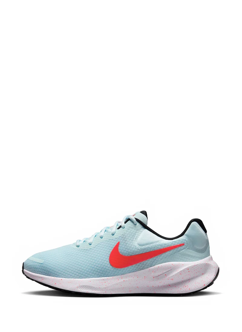 Nike Revolution 7