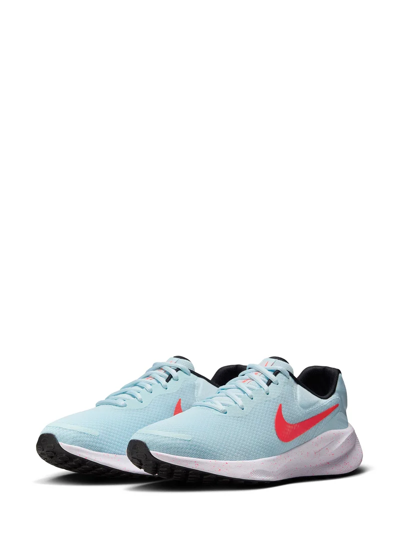 Nike Revolution 7