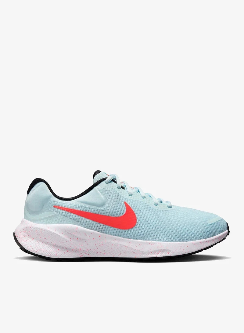 Nike Revolution 7