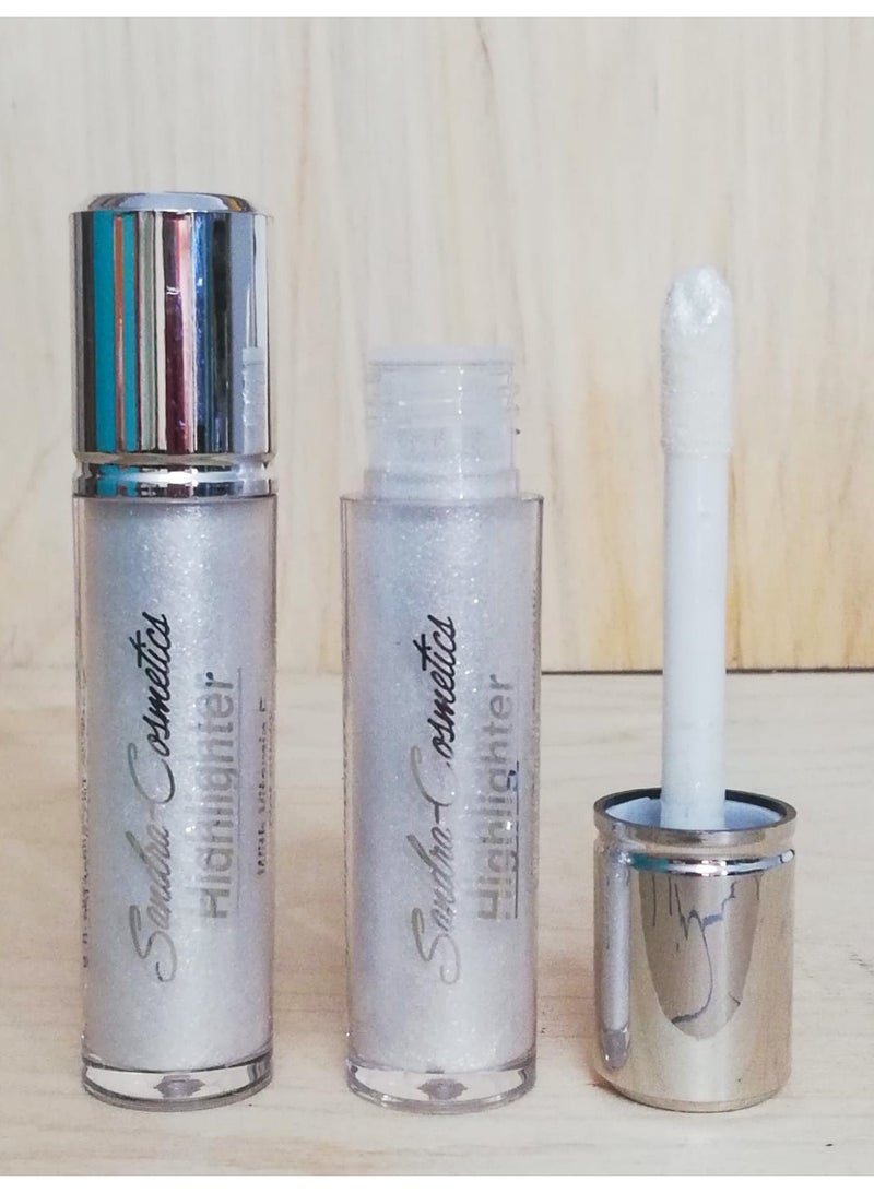 Sandra Highlighter With Vitamin E, Face & Body Liquid Highlighter For All Skin Types, Moisturizing Silky, Smooth Texture Not Sticky Color 02
