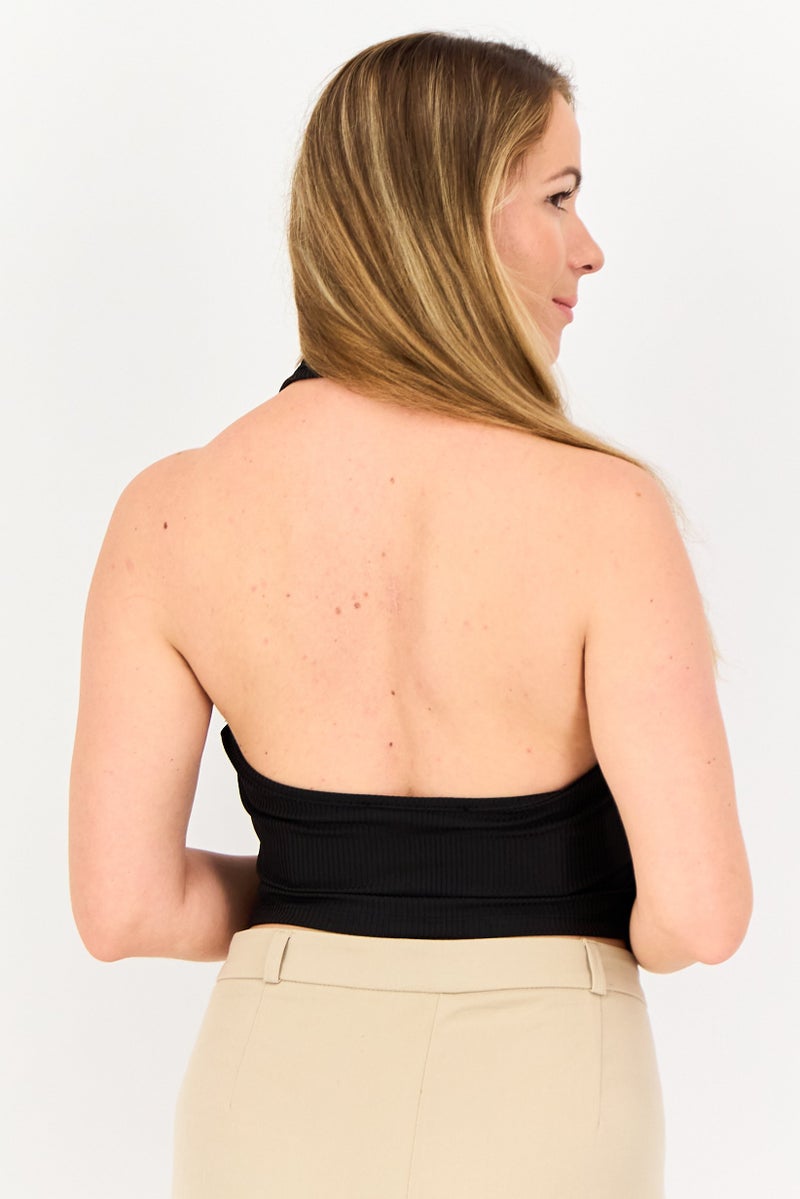 Bershka توب قصير بدون أكمام بياقة دائرية للنساء، أسود - Image 3