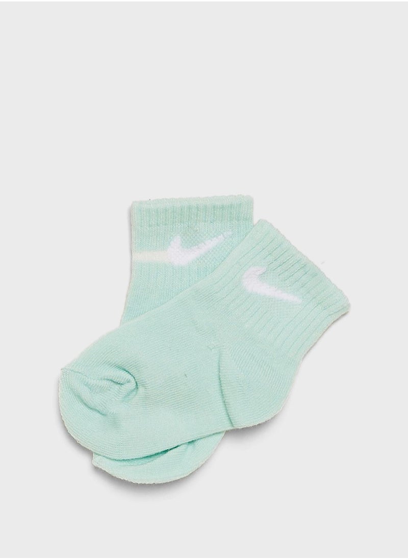 Nike - 6 Pack Infant Swoosh Ankle Socks - Image 1
