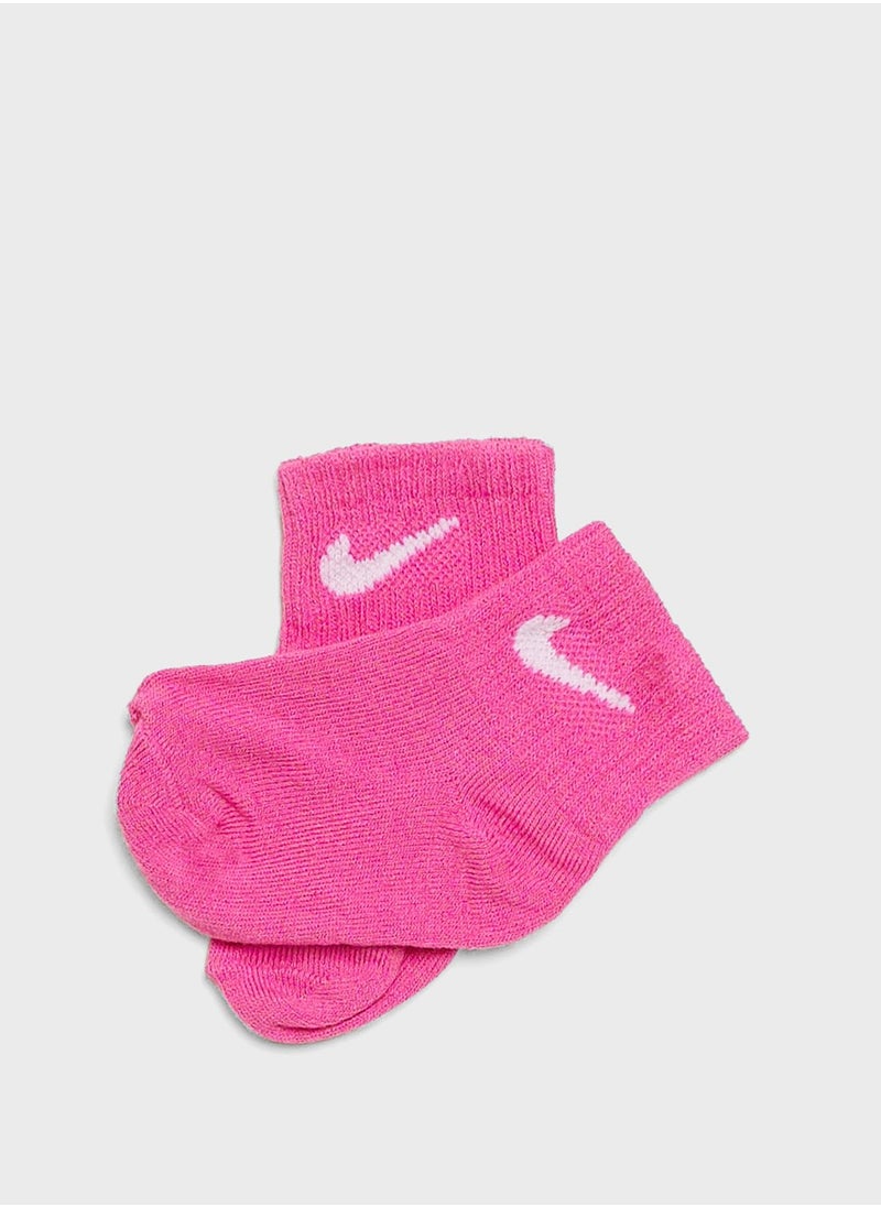 Nike - 6 Pack Infant Swoosh Ankle Socks - Image 1