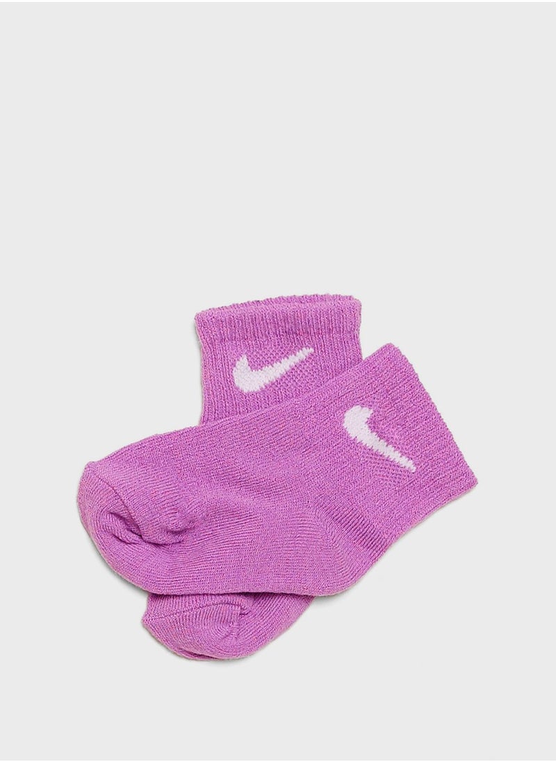 Nike - 6 Pack Infant Swoosh Ankle Socks - Image 1
