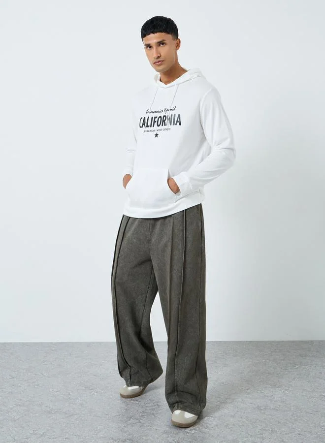 تايك تو هودي بطبعة وجيب أمامي