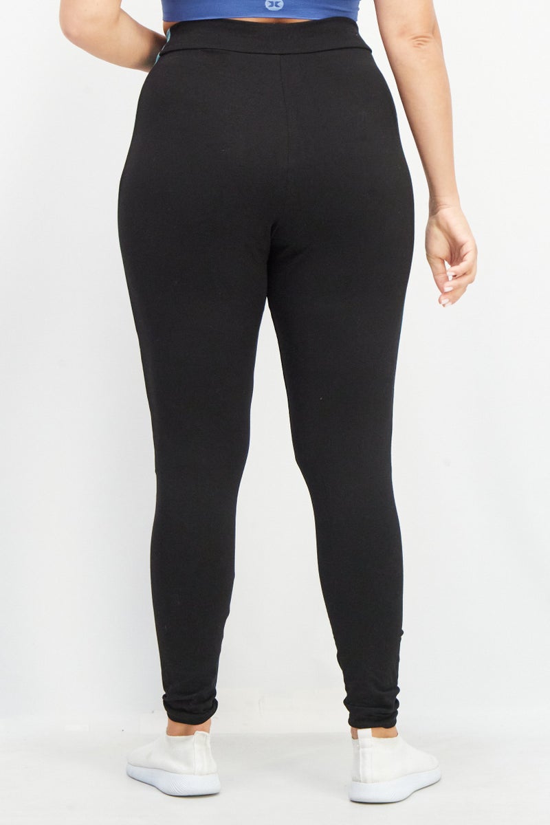 PUMA سروال ليغينغ رياضي نسائي بشعار العلامة التجارية، أسود - Image 2