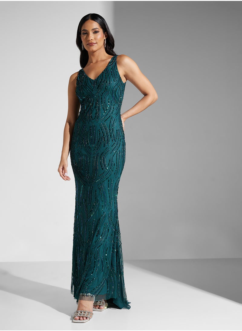Namshi x V Neck Sequin Embellished Evening Gown  - Image 5