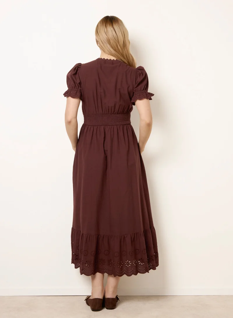 بلو فانيلا Embroidery Detail V-Neck Maxi Dress