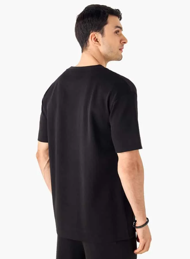 Emperor Emperor Applique Detail Crew Neck T-shirt with Short Sleeves