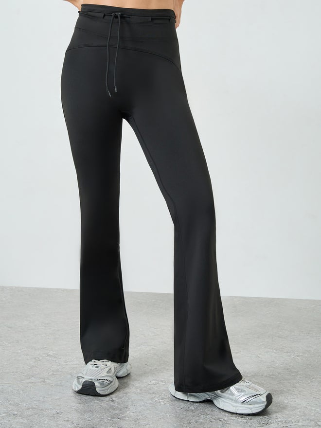 Styli Active Styli Black Toggle Waist Detail Flared Pants - Image 2