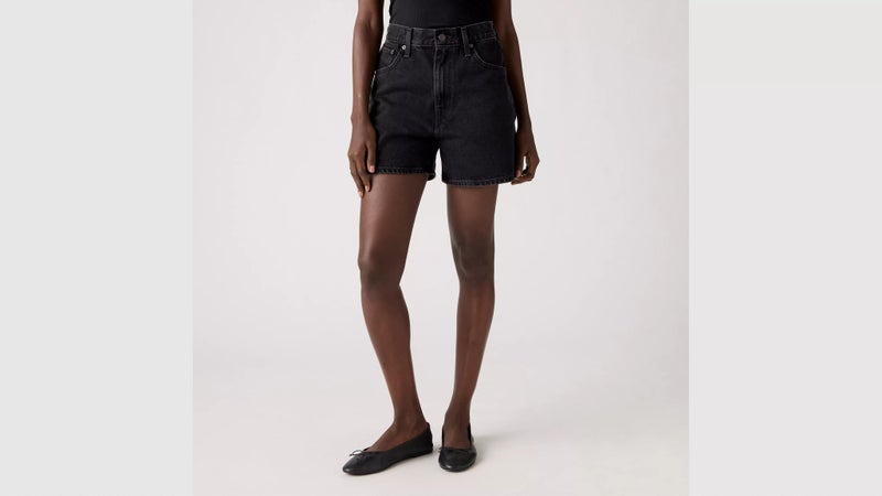 ليفايز شورت نسائي متوسط الطول برباط - Image 2