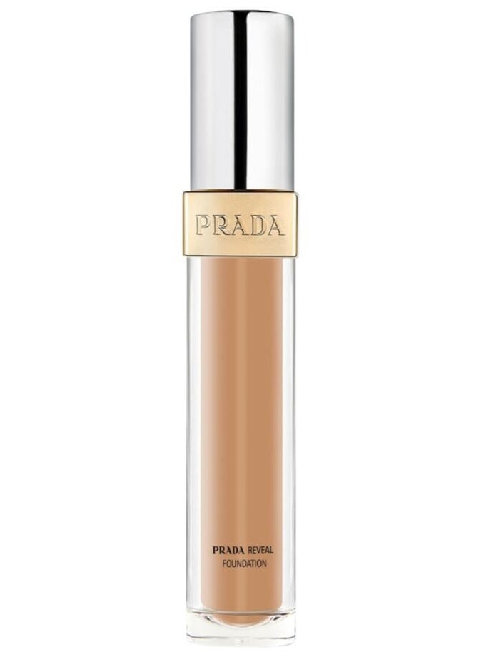 Prada Reveal Skin-Optimizing Refillable Soft Matte Foundation MW55 30ml – Long-Wear Natural Finish - Image 1
