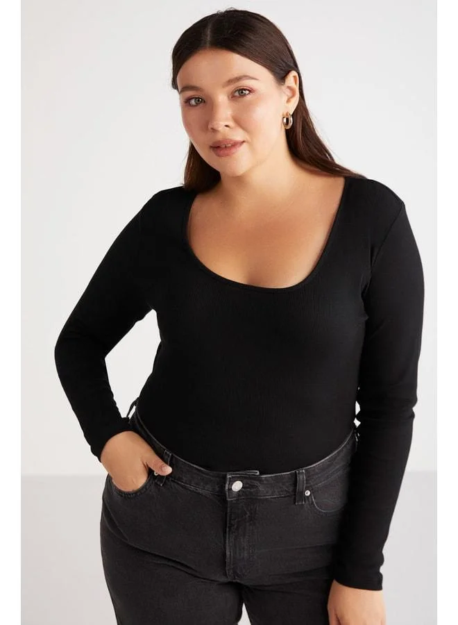 Ethiquet Versaybb Women's Regular Slim White Black Plus Size Body.