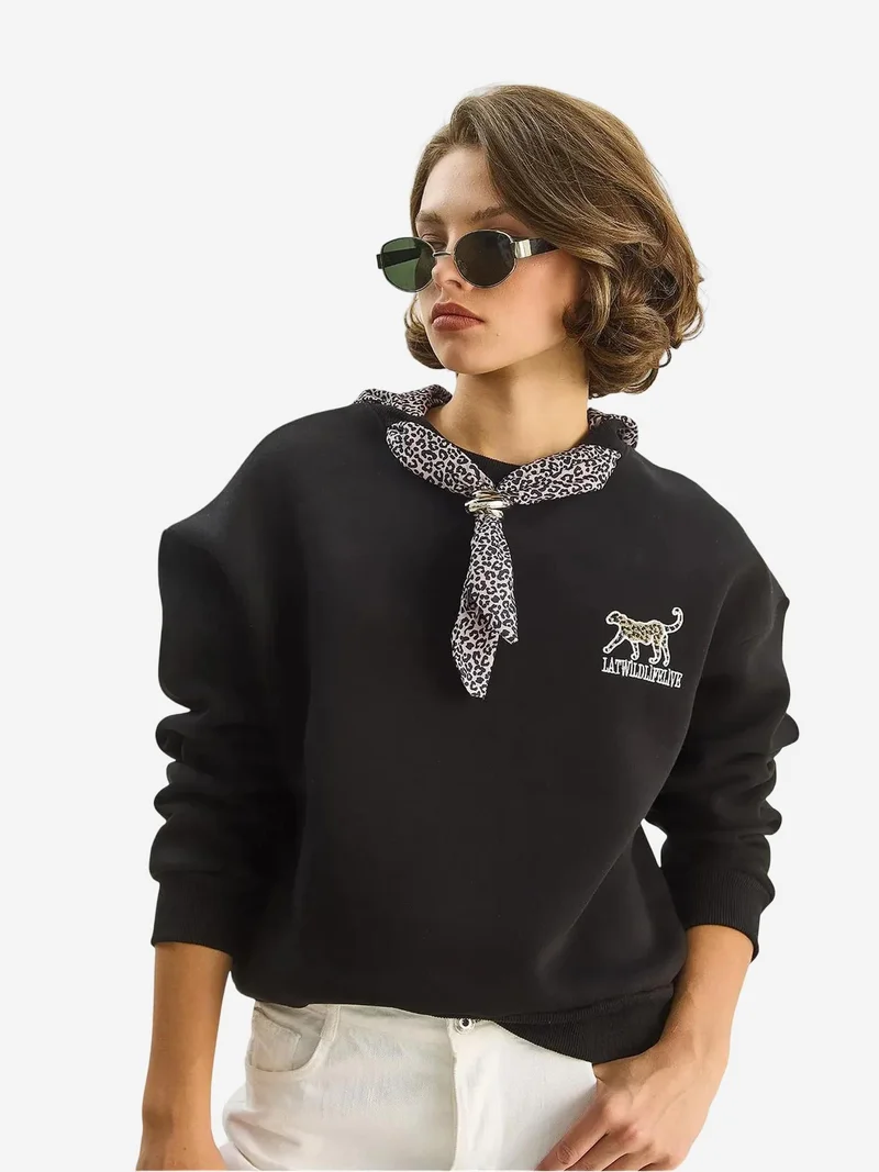 Bianco Lucci Black LUCCI Crew Neck Sweatshirt with Print Accessory for Women | Best Price UAE
