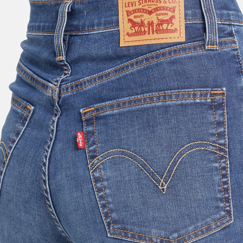 ليفايز جينز بقصة مستقيمة عند الكاحل - Image 3