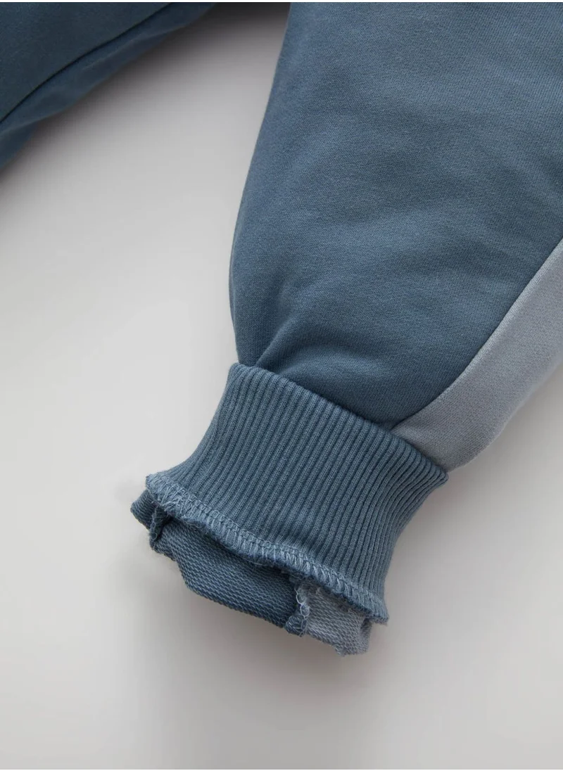 ديفاكتو Regular Fit Slogan Trousers