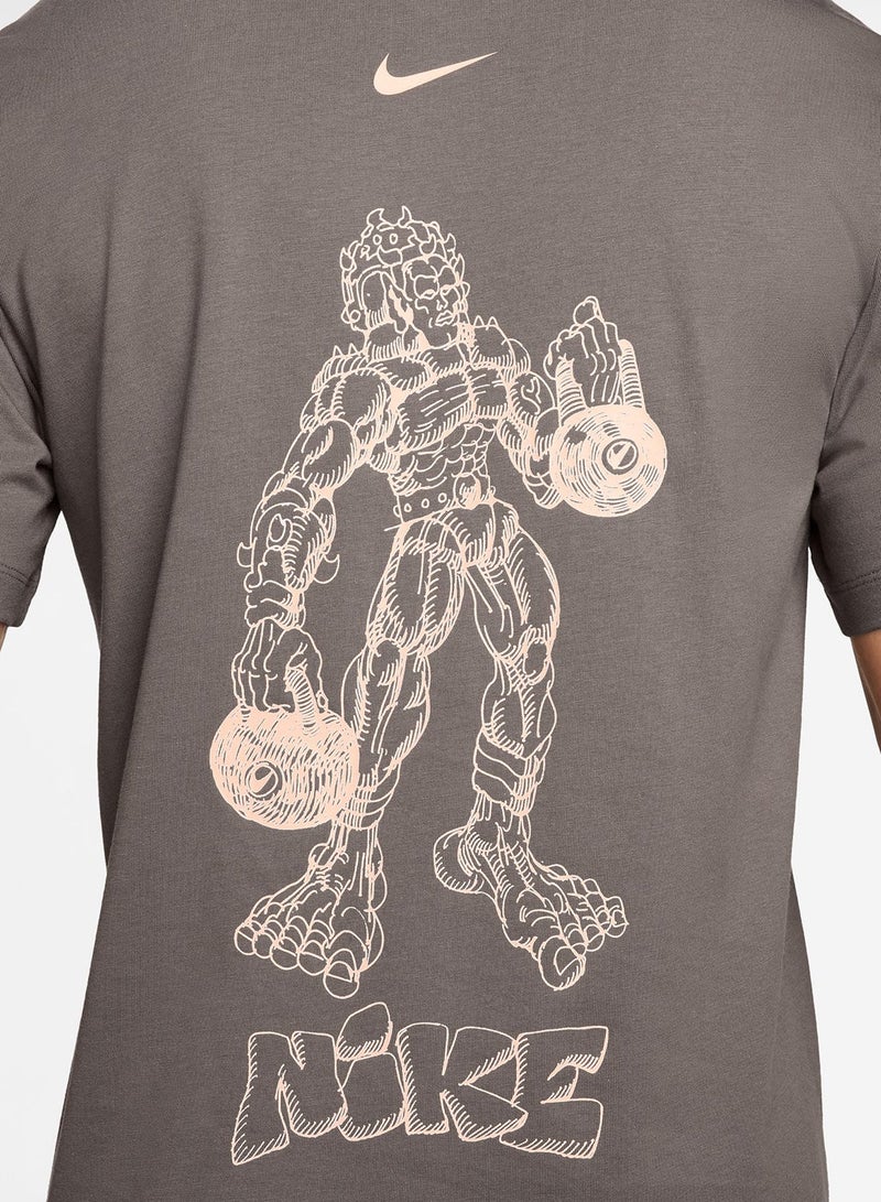 Nike Iykyk Fitness T-Shirt - Image 3