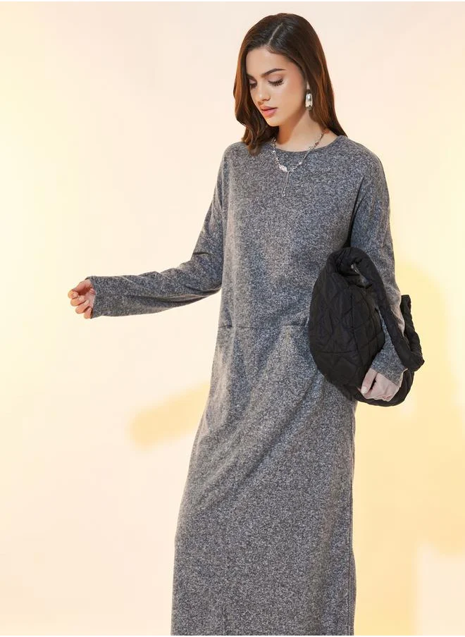 Styli Round Neck Drop Shoulder Long Slevee Front Insert Pocket Maxi Dress