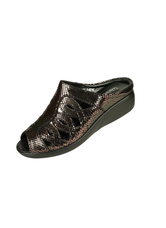 Michelle Morgan 092-2723 Michelle Morgan Ladies Wedge Heel Sandals 2418-2 Pewter  - Image 2