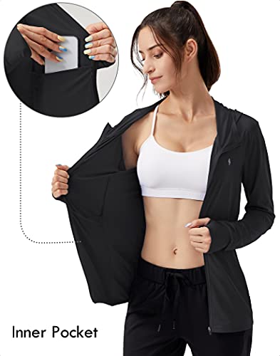 Soothfeel جاكيت هودي للنساء مع حماية من الشمس UPF 50+ خفيف الوزن بأكمام طويلة للنساء مع جيب للتنزه في الهواء الطلق - Image 3