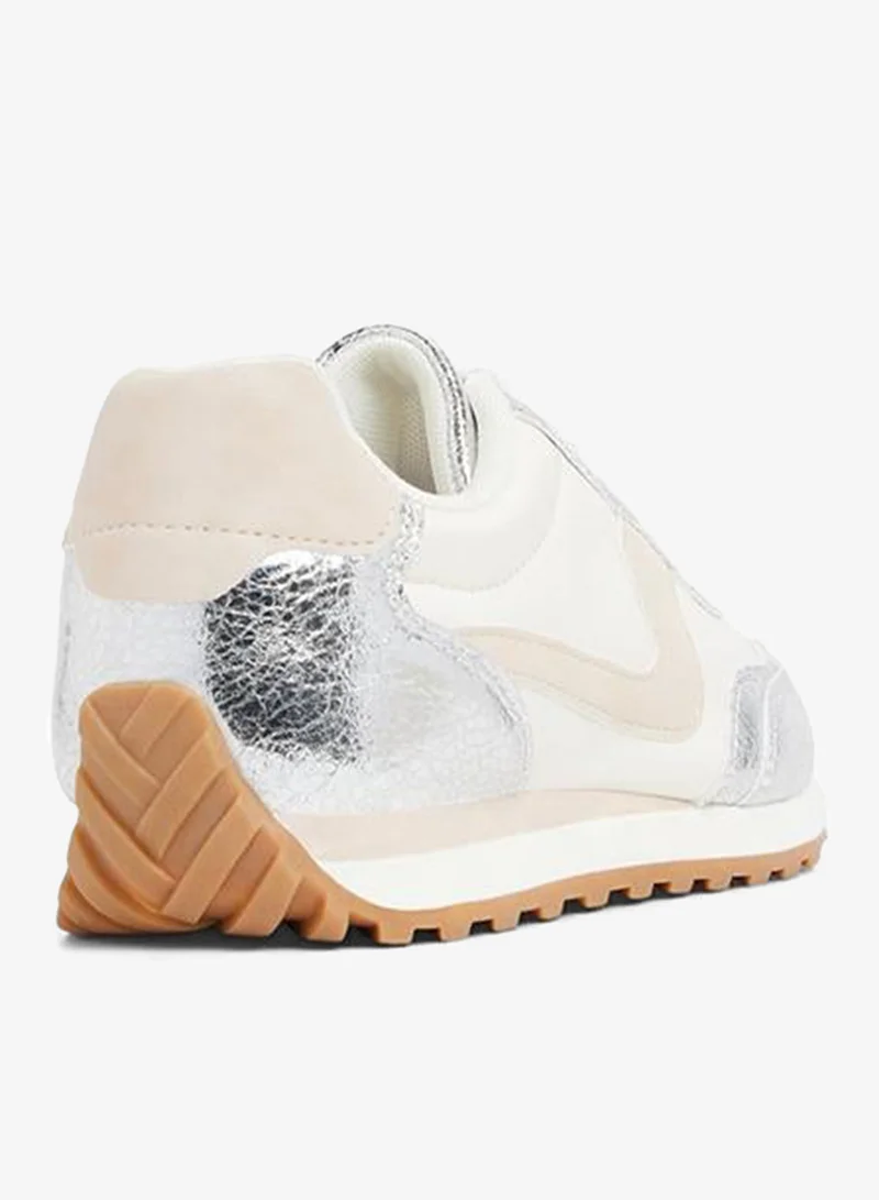 كول ات سبرنج Corrie Ladies Silver Low Top Sneaker