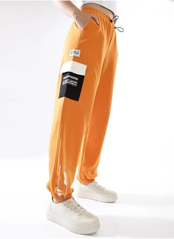 هوبرهولمي Women Track Pants in Multicolor featuring Jogger fit with a colourblocked pattern, no sleeves, regular length, secured with elasicated + drawstring closure, crafted from terry – an essential addition to your stylish collection.