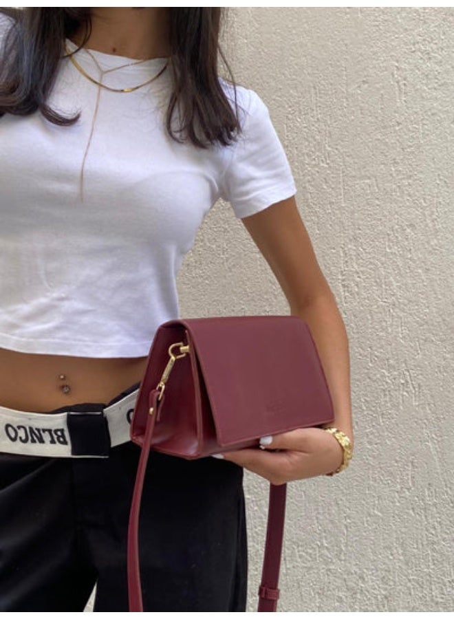 بورجوندي | حقيبة كروس بودي مثلثة الشكل - Image 3