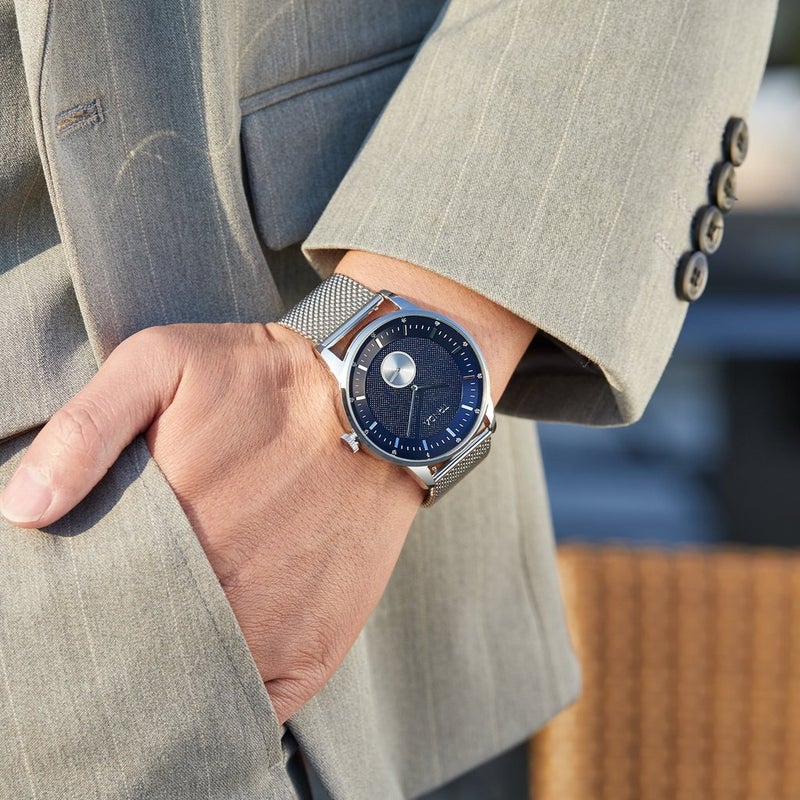 ترندا ساعة TRNDA للرجال من الفولاذ المقاوم للصدأ - مينا أزرق أنيق مع سوار شبكي فضي، ساعة بقطر 43 مم - Image 2