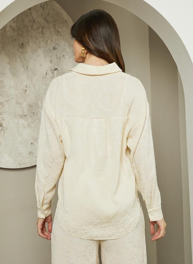 ستايلي قميص بياقة واسعة بنقش الجاكار كبير الحجم - Image 5