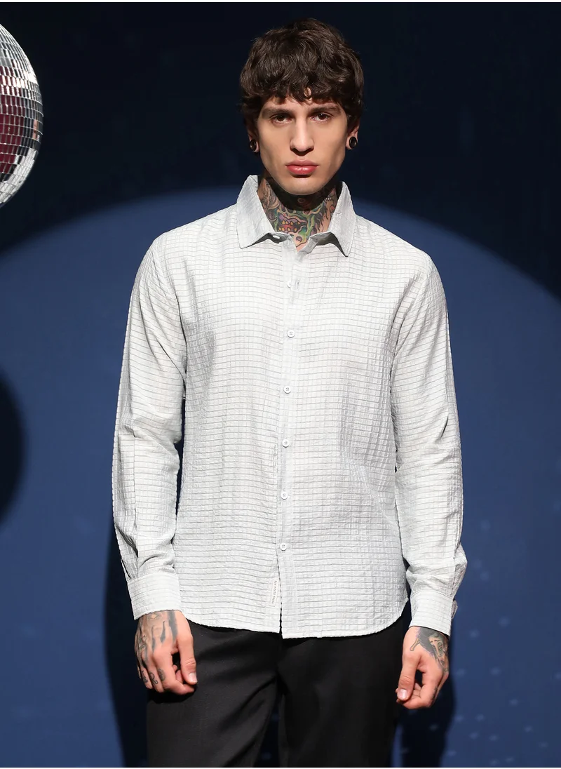 كامبوس سوترا Men's Light Mint Green Grid-Tactura Shirt For Casual Wear | Spread Collar | Long Cuffed Sleeves | Button Closure | Shirt Crafted With Comfort Fit For Everyday Wear