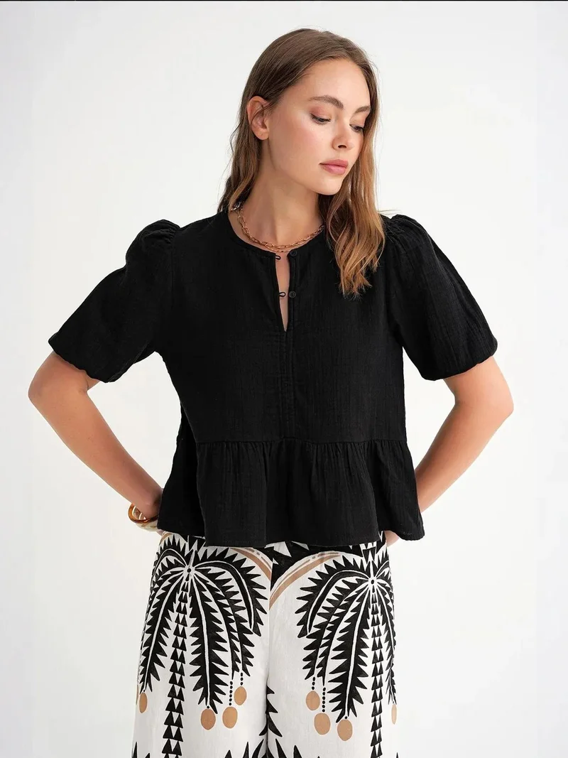 MixRay Mixray Textured Muslin Crew Neck Blouse with Button Closure
