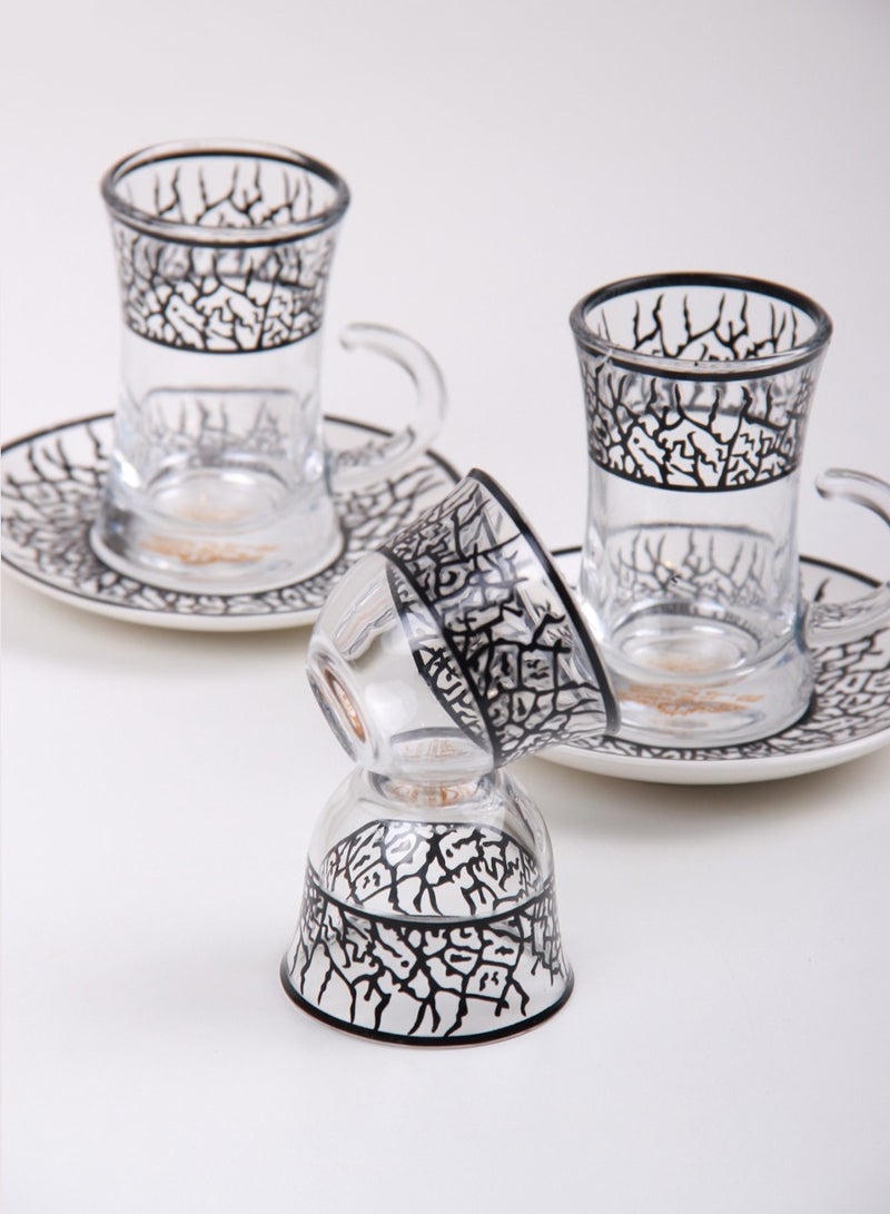 A set of tea cups and coffee cups with saucers  - Image 3