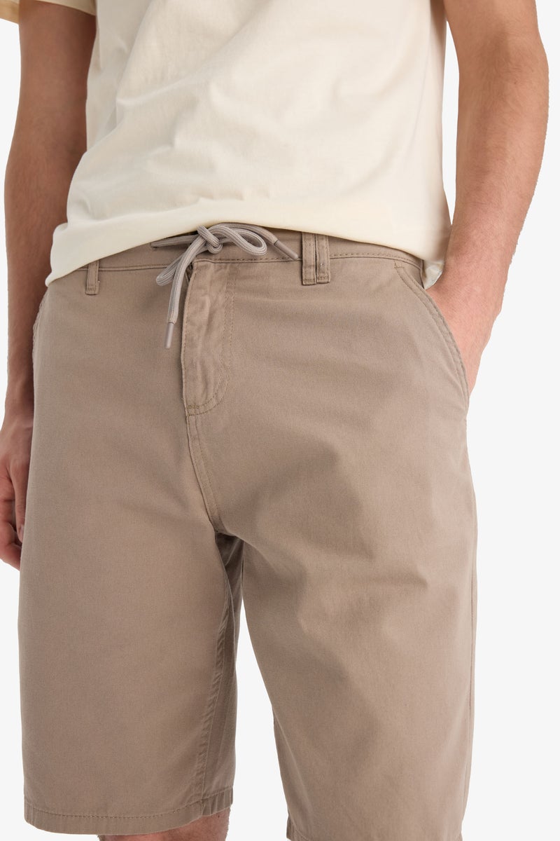 DeFacto Man Regular Fit Straight Leg Gabardine Bermuda Shorts  - Image 4